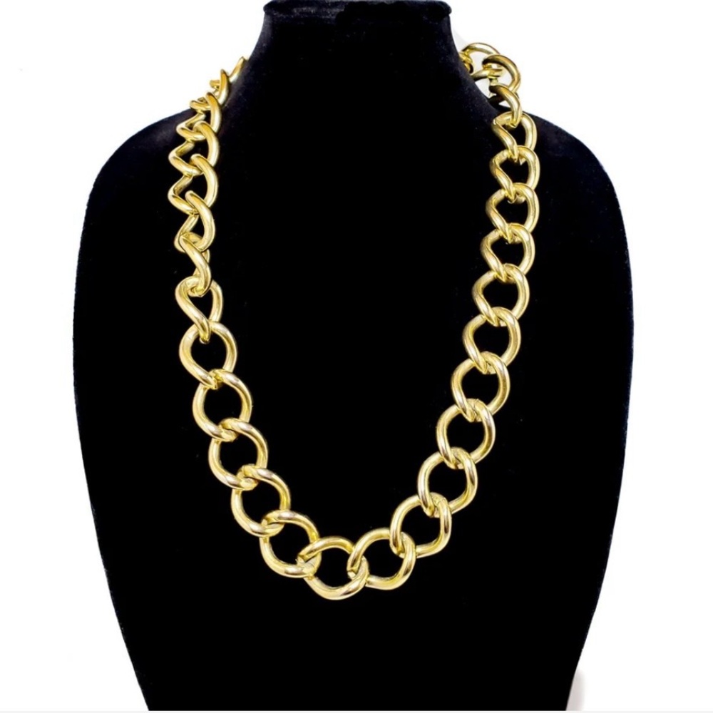 Monet Bold Gold Necklace